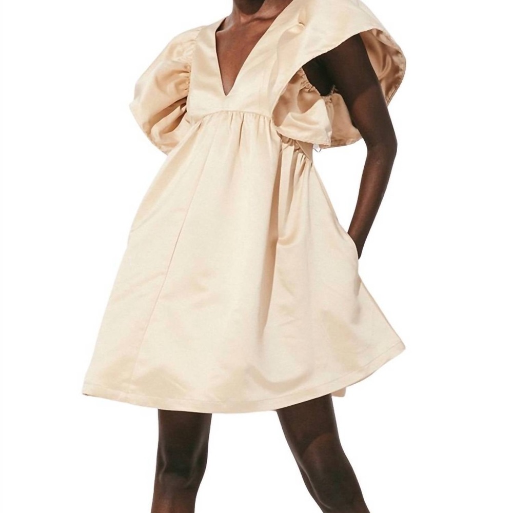 Nahla mini dress.